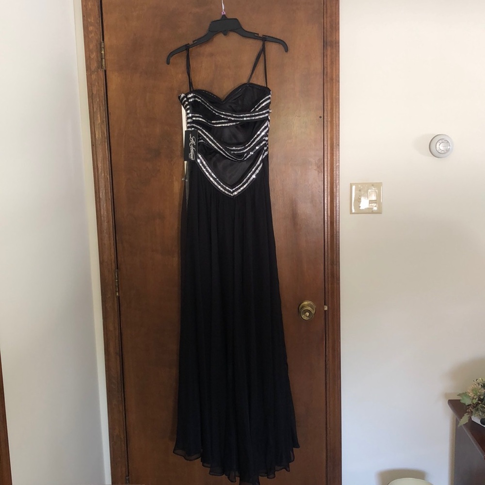 Prom Dress - Picture 2 of 3